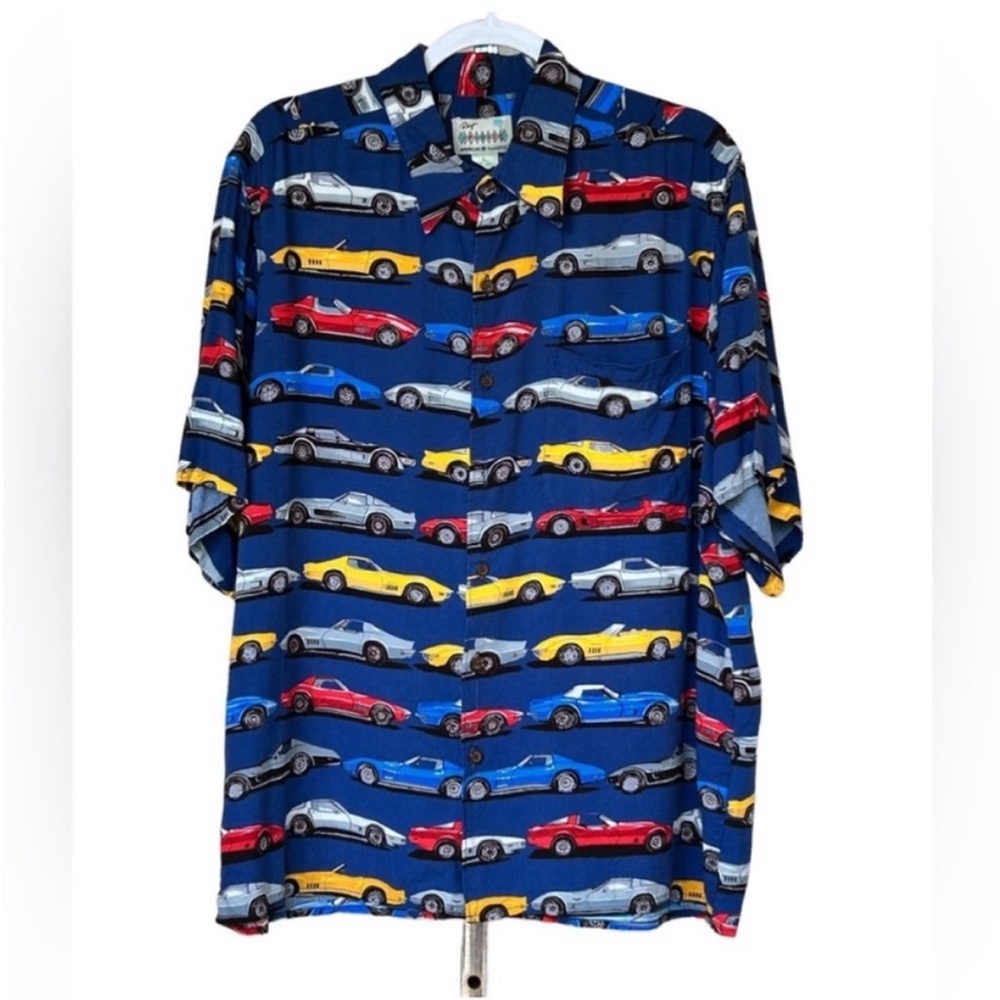Reyn Spooner Classic Chevy
Cars Print Button Down Shirt Size size L